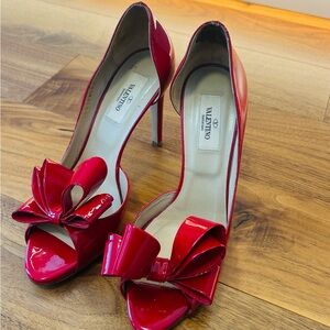 Valentino Garavani Glossy Red Bow Heels